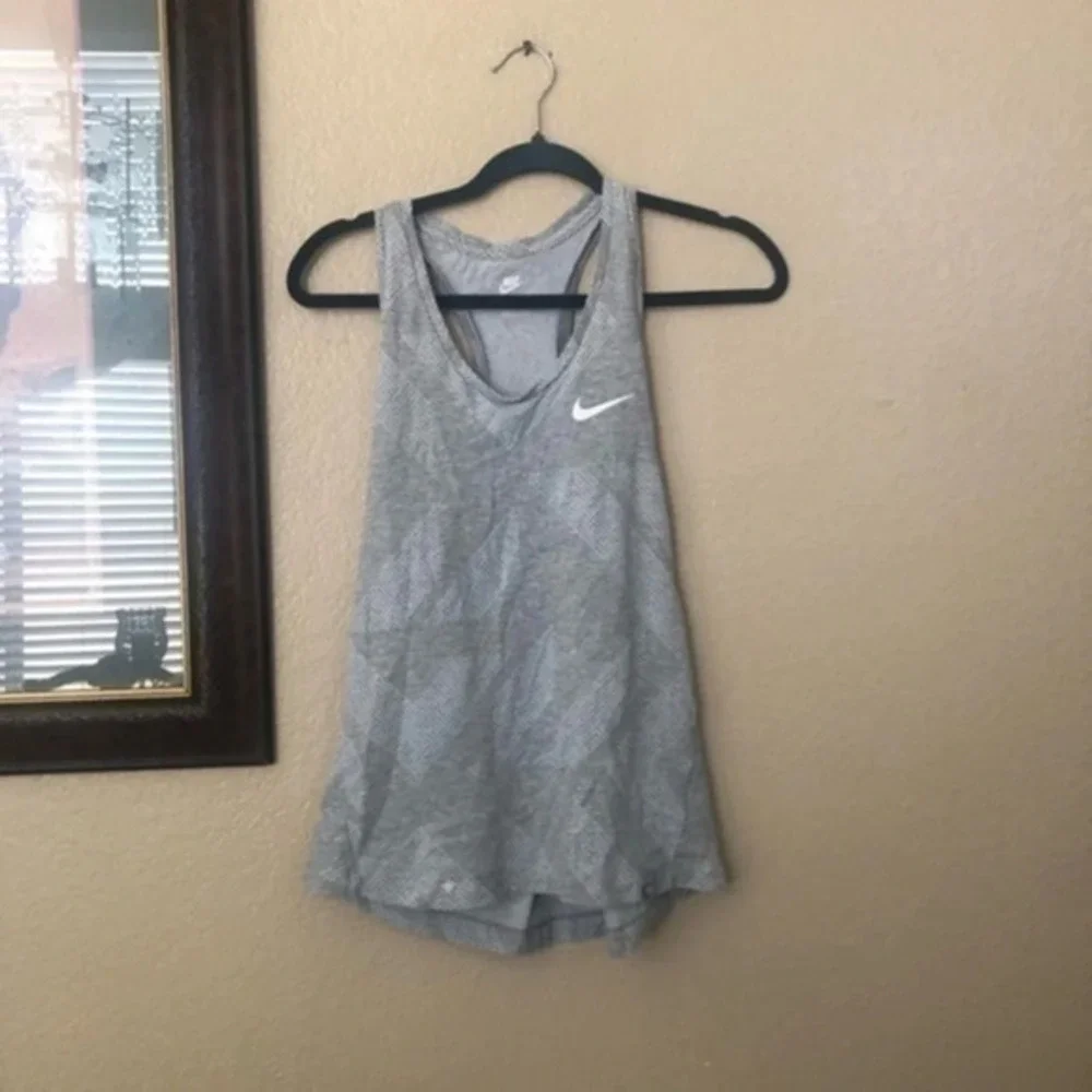 Nike muscle Tee Size Medium